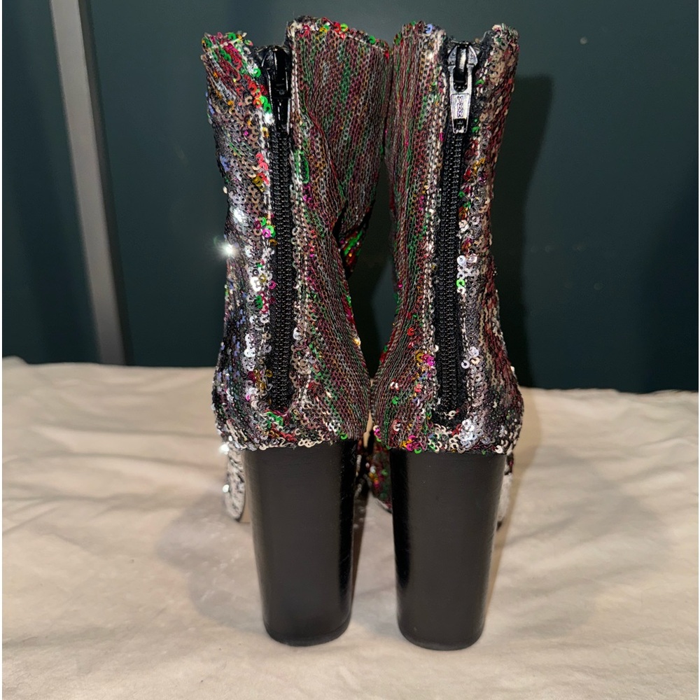 Intentional Boots- Size 8 1/2-Worn Once inside - sequin change colors when moved - Picture 5 of 6
